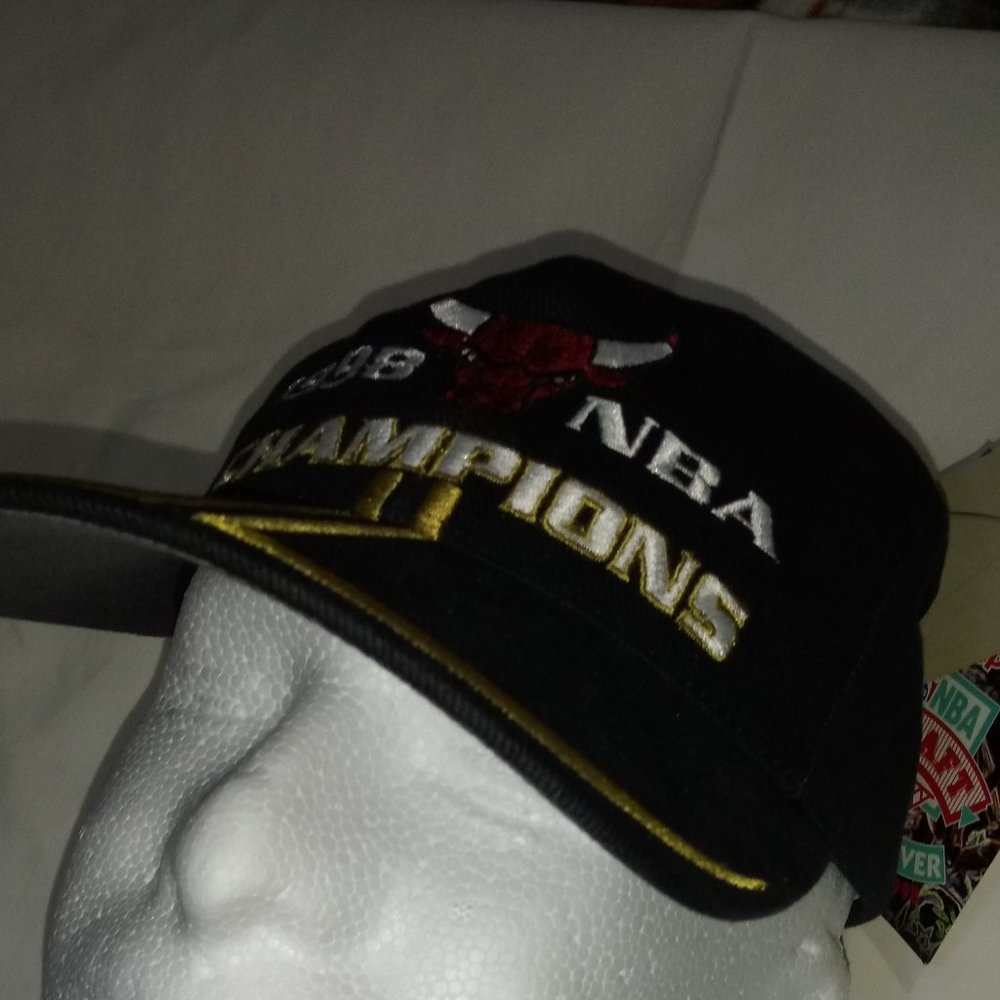 NBA 1998 CHAMPIONS CAP OFFICIAL DRAFT CAP - Picture 7 of 9